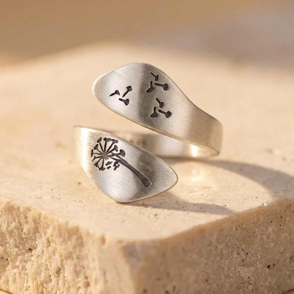Pusteblumen-Ring – Leichtigkeit