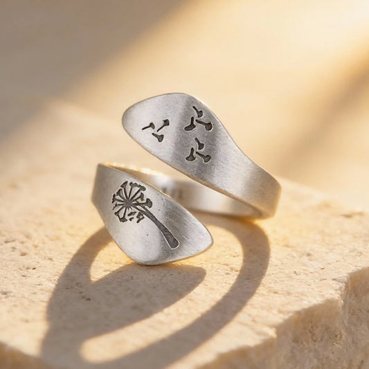 Pusteblumen-Ring – Leichtigkeit
